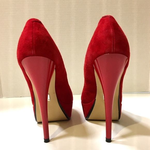 Platform red suede high heels like new - Picture 3 of 3